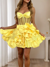 A-Line/Princess Spaghetti Straps Sleeveless Short/Mini Homecoming Dresses with 3D Flowers