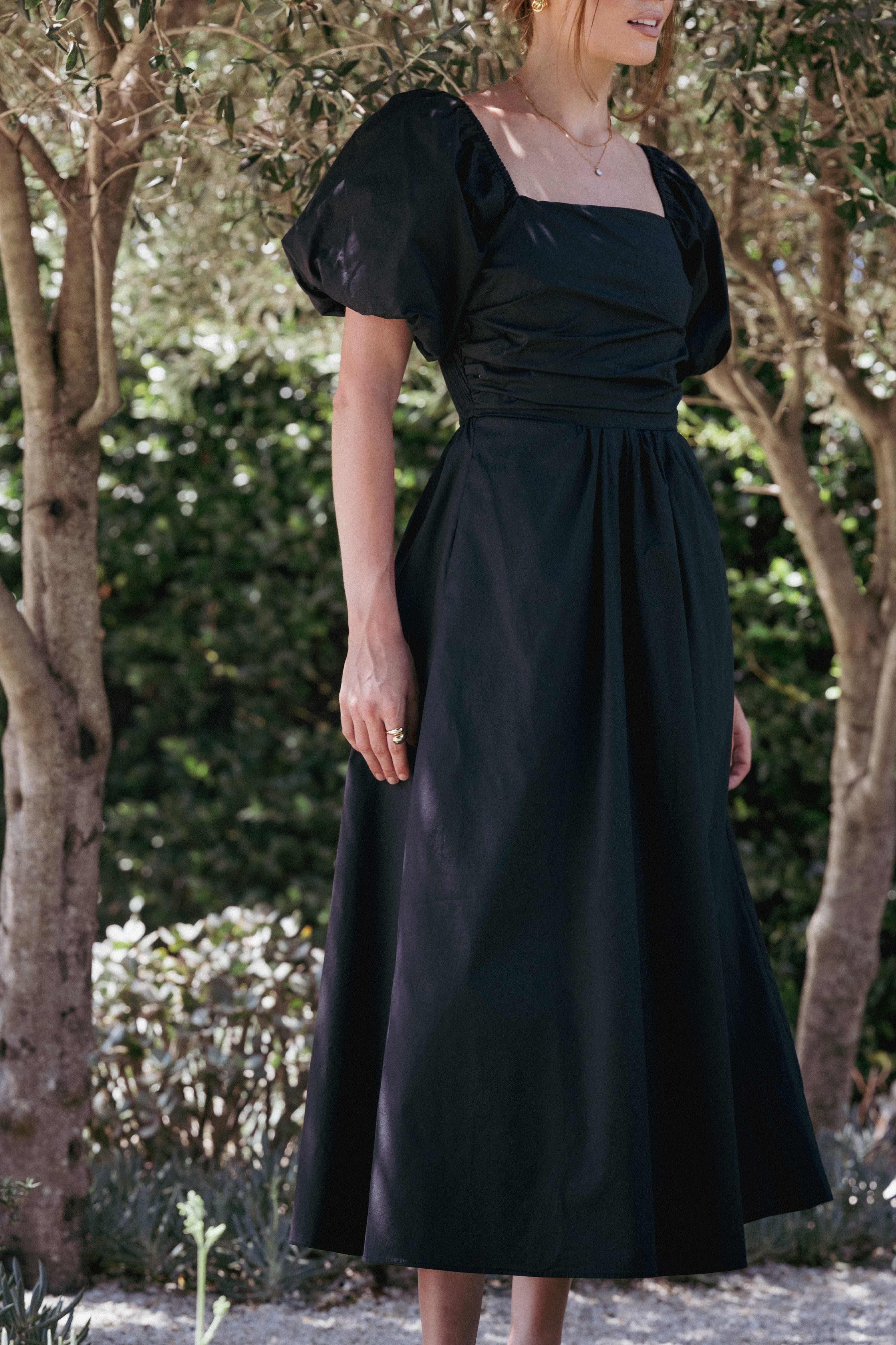 Clo Puff Sleeve Midi Dress - Black
